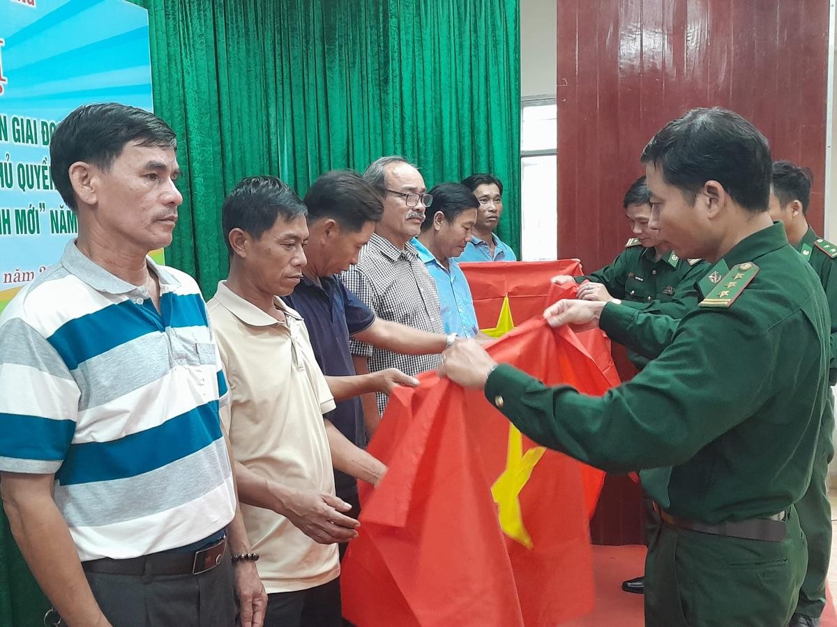 Brave Da Nang Fishermen Protects Vietnam's Sea and Islands Sovereignty