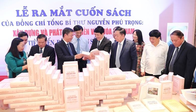 Party Chief's Book on Building, Developing Vietnamese Culture
