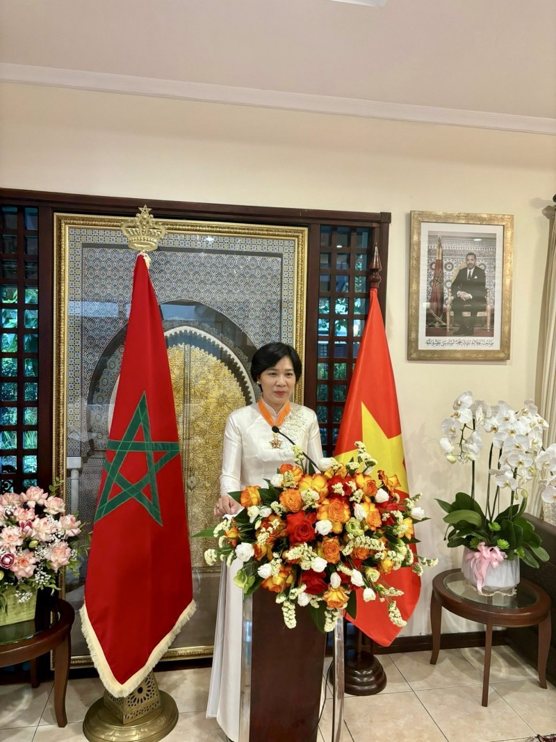 Former Vietnamese Ambassador Receives Morocco's Royal Medal Rank Commander