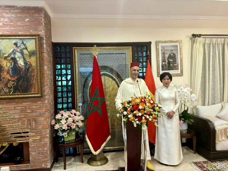 Former Vietnamese Ambassador Receives Morocco's Royal Medal Rank Commander