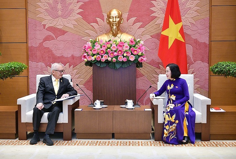 Vice Chairwoman of the National Assembly (NA) Nguyen Thi Thanh (R) and Chairman of the Thailand-Vietnam Parliamentarians’ Friendship Group Sakchai Tanaboonchai at their meeting in Hanoi on June 27 (Photo: VNA)