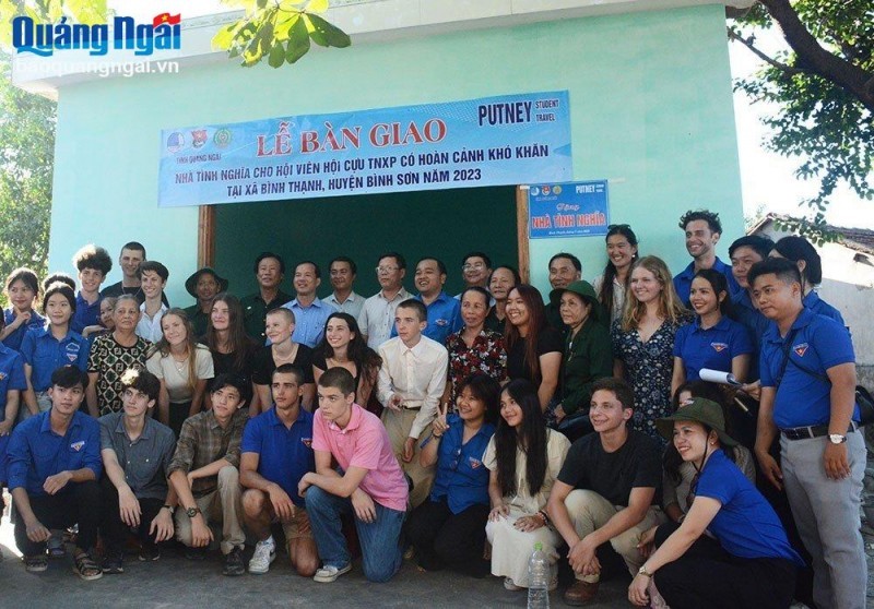 Summer International Volunteer Exchange Program Take Places in Quang Ngai