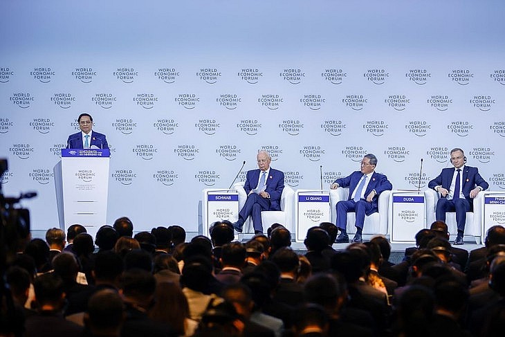 Vietnam Makes Waves at WEF's New Champions Meeting in China
