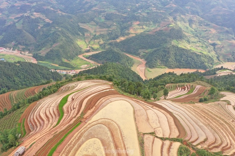 Admire The Alluring Scenic View Of Mu Cang Chai In Rainy Season