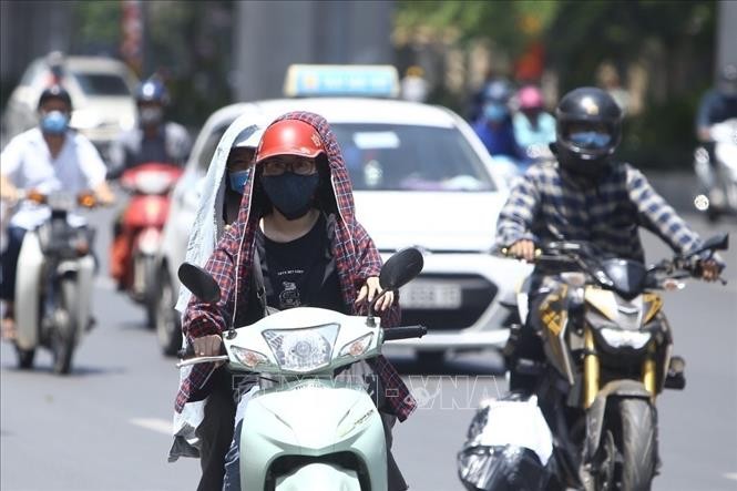 Vietnam’s Weather Forecast (July 3): Excessive Heat And Hot Temperatures Badly Affect Hanoi