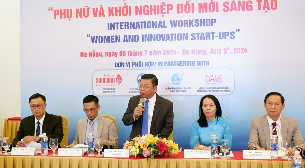 women and innovative startups workshop takes place in da nang