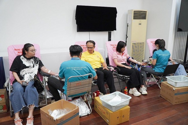 Thai Expats Join Vietnam's Blood Donation Drive