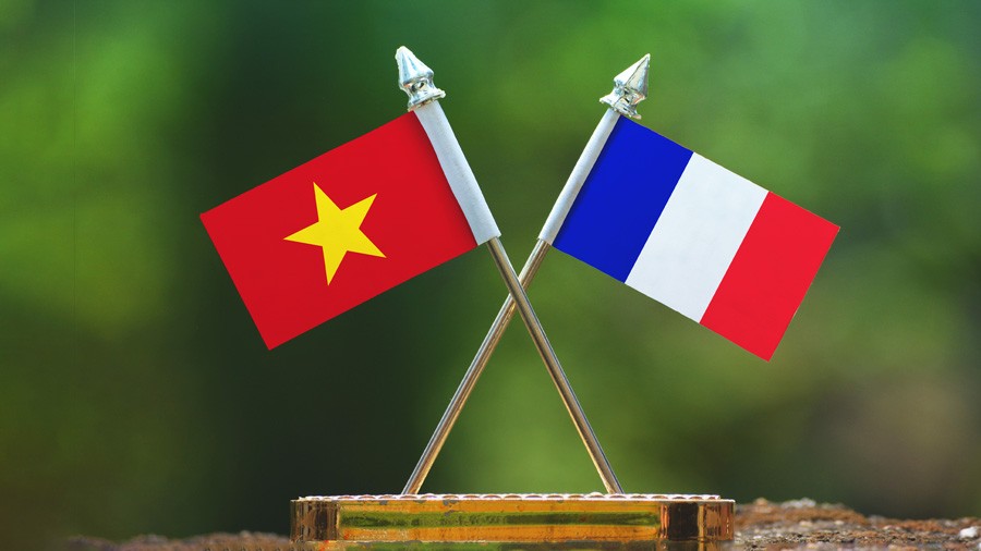 Vietnam - France article