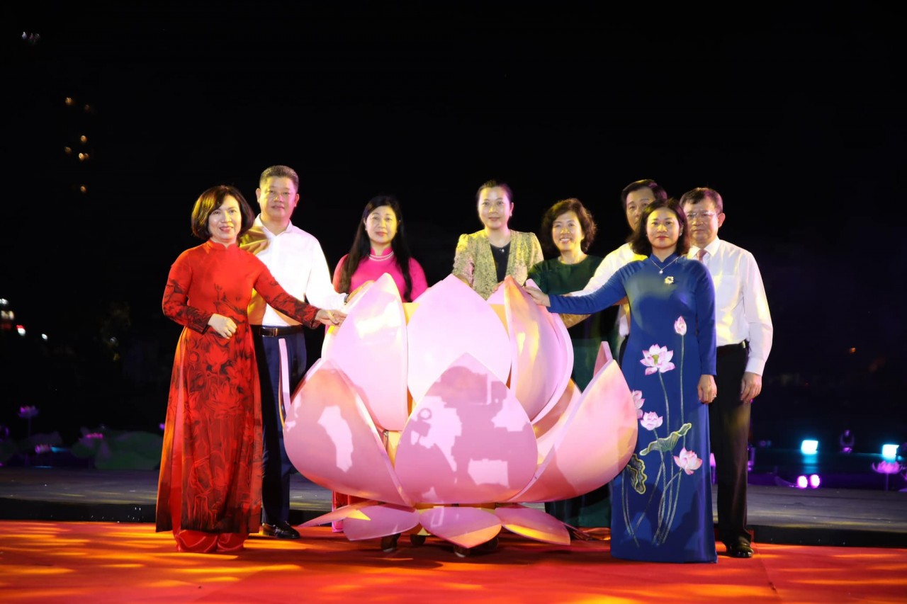 The opening ceremony of Hanoi Lotus Festival 2024.