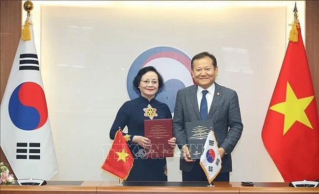 Vietnam News Today (Jul. 16): Vietnam, RoK Commit to Stronger Public Administration Cooperation