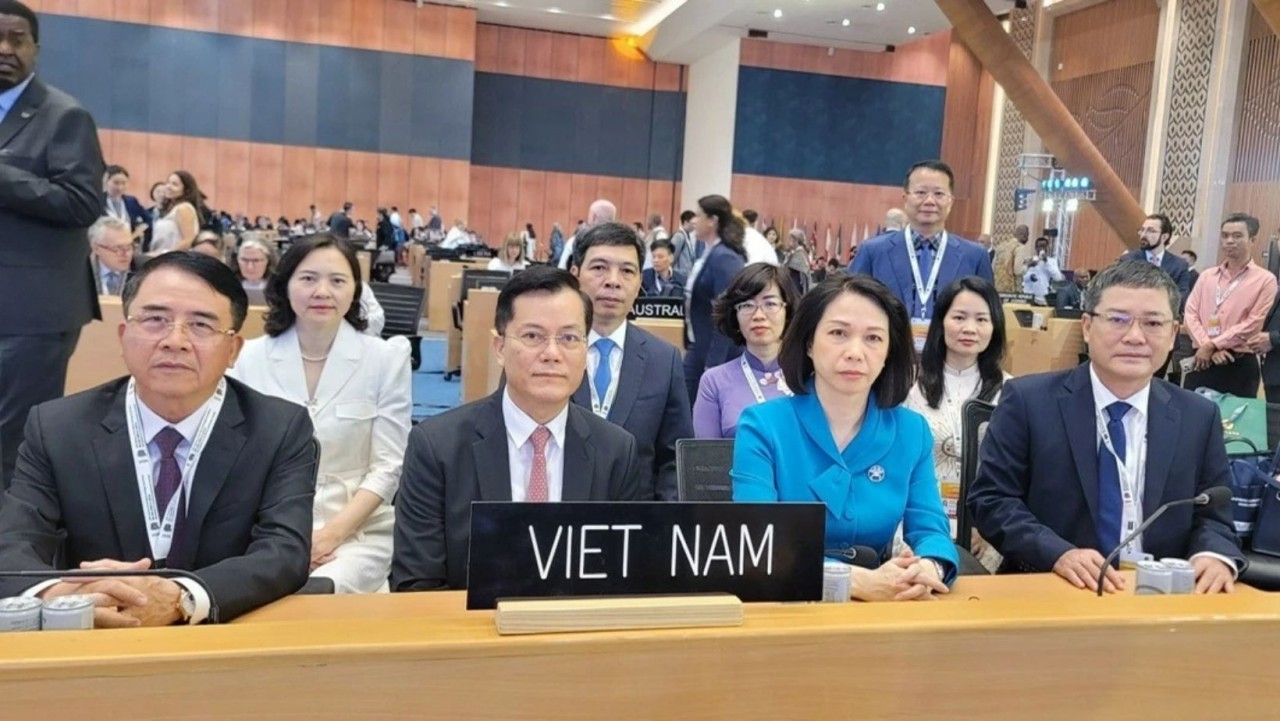 Vietnam Joins Global Efforts to Conserve World Heritage Values