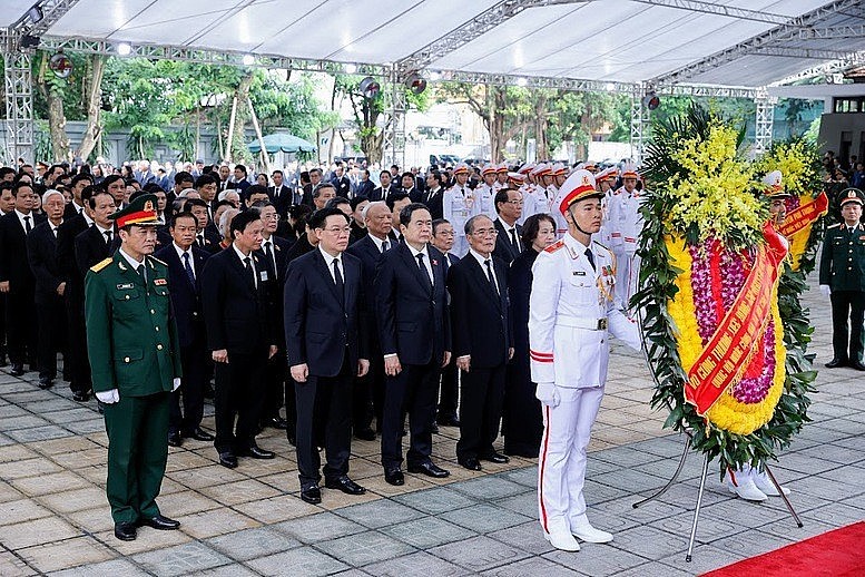 Party & State Leaders Pay Tribute to General Secretary Nguyen Phu Trong