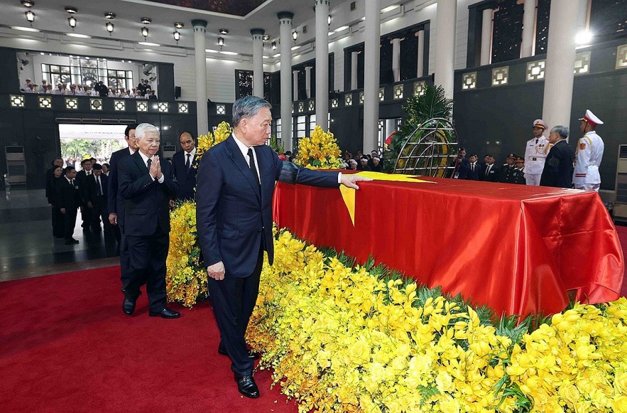 Party & State Leaders Pay Tribute to General Secretary Nguyen Phu Trong