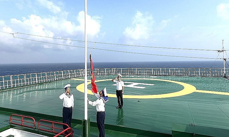 Flag at Half-mast for State Funeral of General Secretary Nguyen Phu Trong in Truong Sa