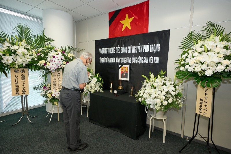 Memorial Service for General Secretary Nguyen Phu Trong Held in Japan