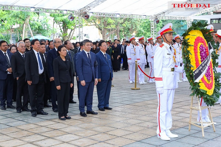 Viet Nam Union of Friendship Organizations held Memorial Service for General Secretary Nguyen Phu Trong