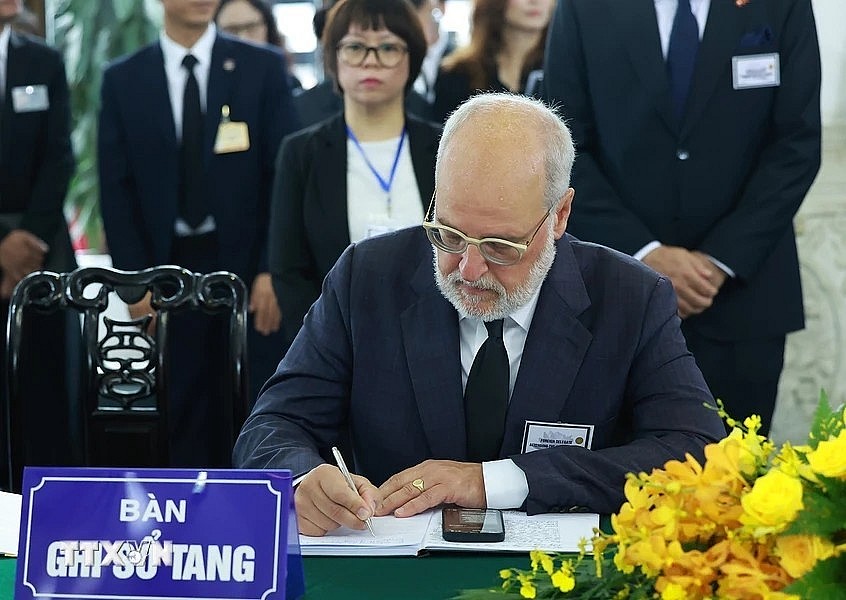 [Photo] Int'l Friends Visit Vietnam to Attend General Secretary Nguyen Phu Trong's Funeral