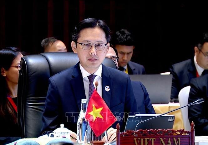 Vietnam News Today (Jul. 26): Vietnam Attends 57th ASEAN Foreign Ministers' Meeting in Vientiane
