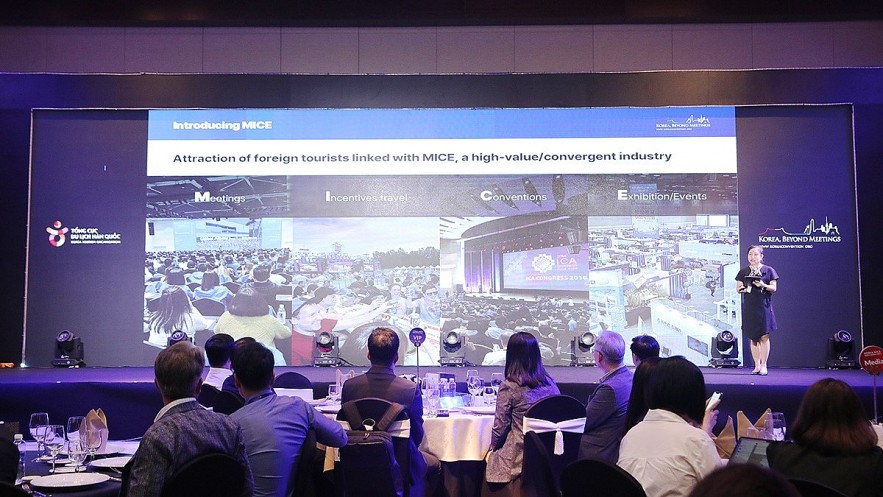 Delegates attending Korea MICE Roadshow held in Vietnam last year. (Photo courtesy of the Vietnam National Authority of Tourism)