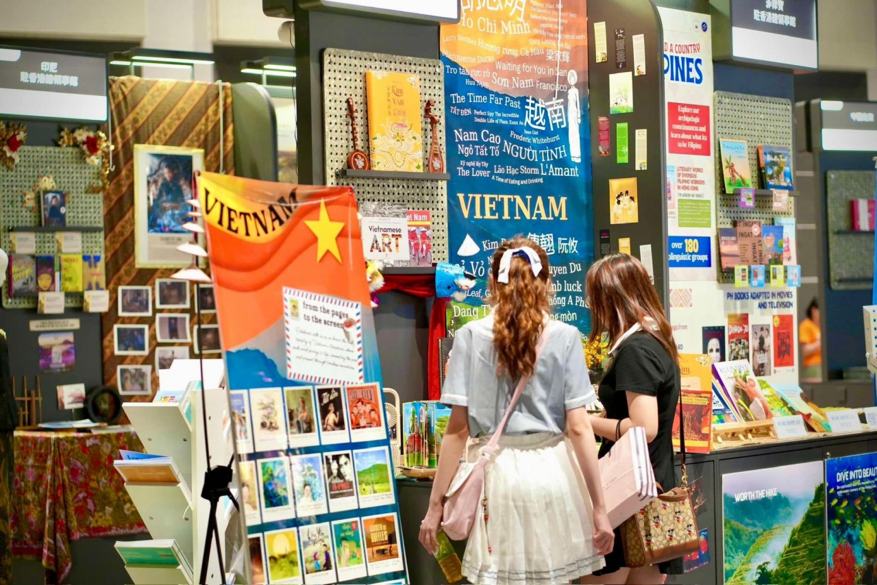 Vietnamese Culture, Literature Promoted in Hong Kong (China)