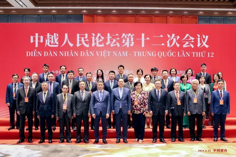 Delegates of the 12th Vietnam-China People's Forum (Photo: VGP)