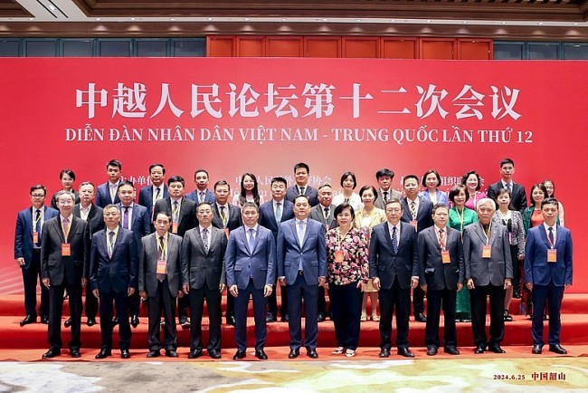 People-to-People Ties Strengthen Vietnam-China Relations