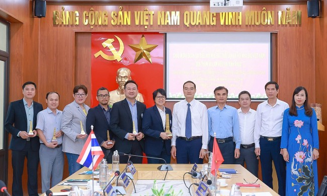 Vinh Phuc, Thai Journalists Exchange Expertise