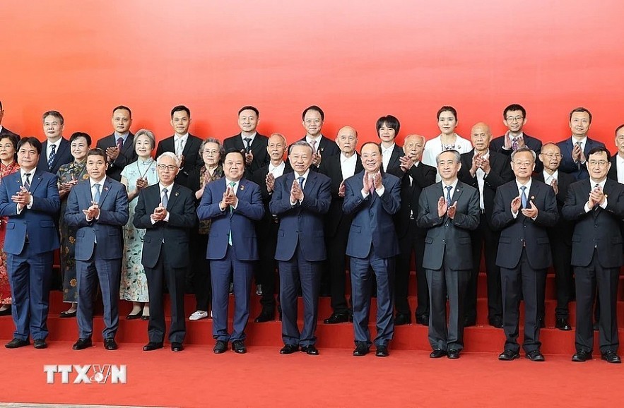 Chinese Friendship Ambassadors Foster Enduring Vietnam-China Ties