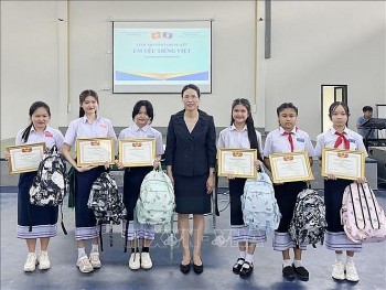 Lao Students Shine in “I Love Vietnamese” Contest