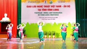 Art Program Held in Vinh Long to Promote Vietnam - India Connection