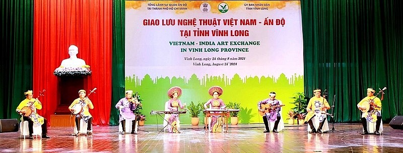 Art Program Held in Vinh Long to Promote Vietnam - India Connection