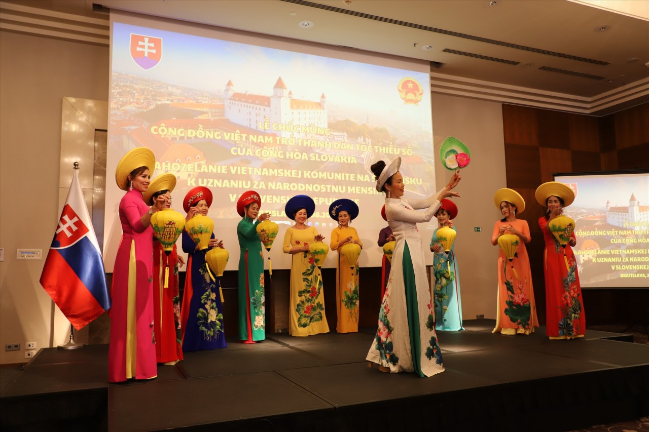 Vietnam, Slovakia Deepen Ties Through Culture & Commerce