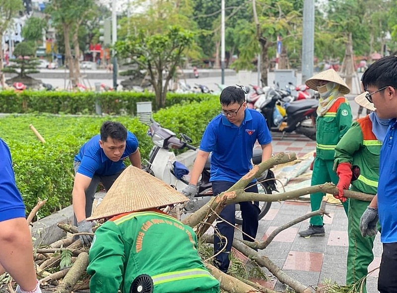 Vietnam's Northern Region Races to Recover from Storm Yagi's Devastation