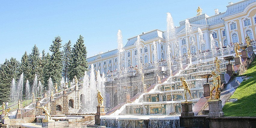 Peterhof Summer Palace: From Luxury Resort to Historical Museum