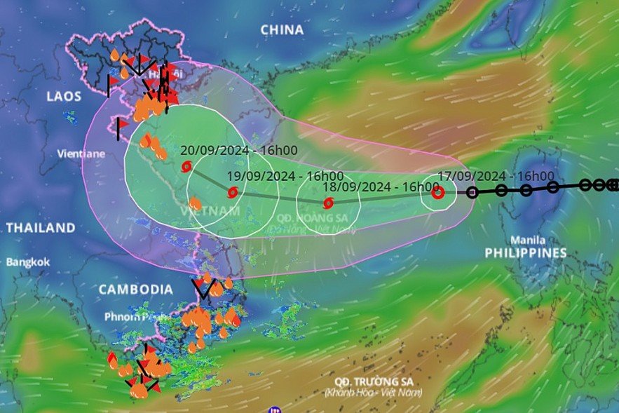 Forecast map showing Storm No. 4 approaching Central Vietnam. Source: VNDMS