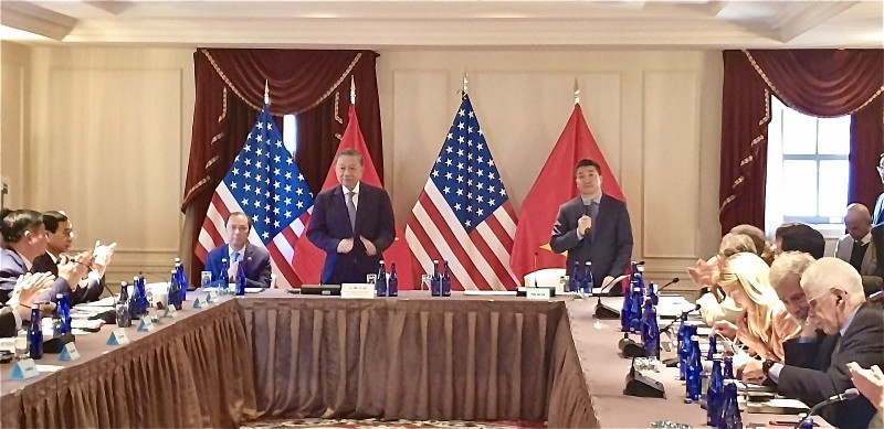 Vietnam Top Leader Meet Heads of the Communist Party and Left-wing Organizations in USA