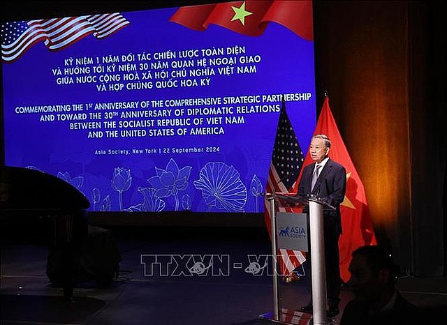 General Secretary and President To Lam addresses a ceremony held in New York, the U.S. on September 22 to mark the first anniversary of the establishment of Viet Nam-U.S. comprehensive partnership.