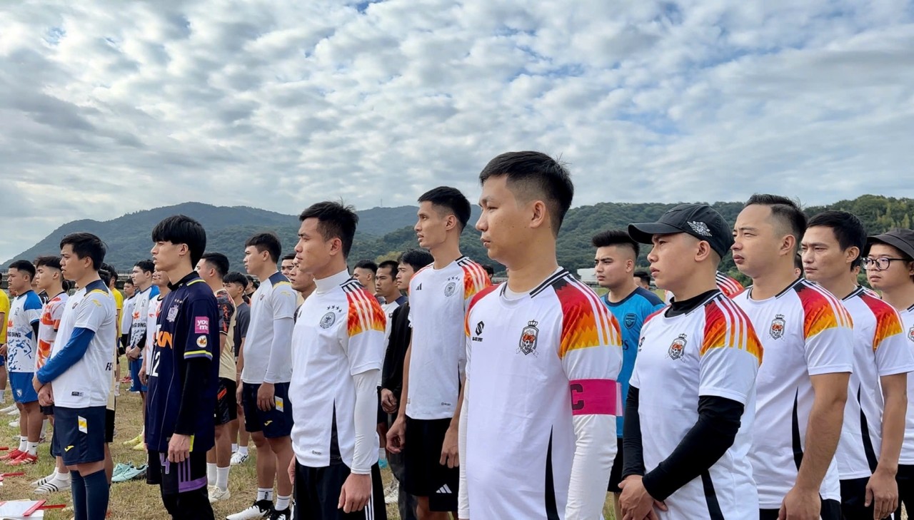 16 Teams Participate in Vietnamese Football Tournament in Hiroshima, Japan