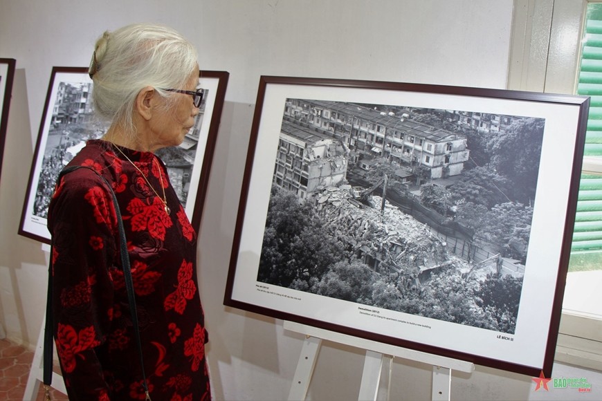 An Idyllic and Poetic Hanoi in Photographs