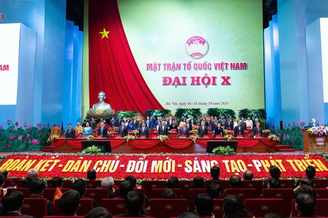 The Presidium of the 10th National Congress of the Vietnam Fatherland Front