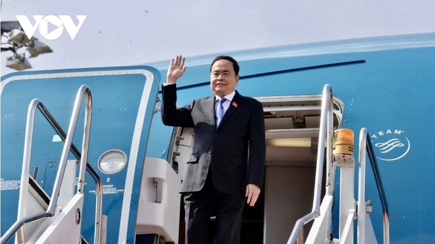 NA Chairman Tran Thanh Man arrives in Vientiane for an official visit to Laos and attendance at the 45th General Assembly of the ASEAN Inter-Parliamentary Assembly (AIPA-45) from October 17 to October 19.