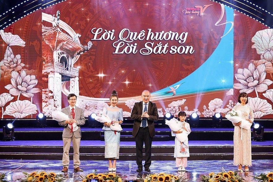 Lanny Phetnion: First Non-Vietnamese to Earn Title Ambassador of Vietnamese Language Abroad