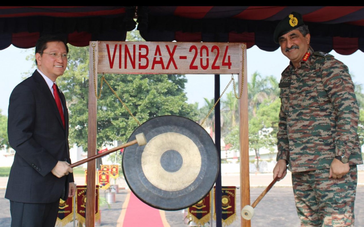 Vietnamese Ambassador to India Nguyen Thanh Hai and General Officer Commanding (GOC) of the Kharga Corps Lt Gen Rajesh Pushkar launch the VINBAX 2024.