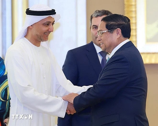 PM Welcomes Increased UAE Investment in Vietnam