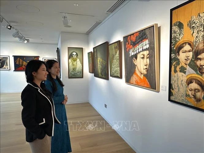 Vietnam Debuts At the 27th Asian Art in London