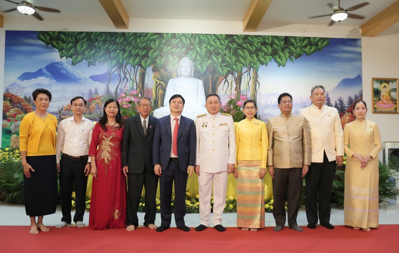 Vietnam - Thailand Friendship Association participates in Kathina ceremony in Thai Binh