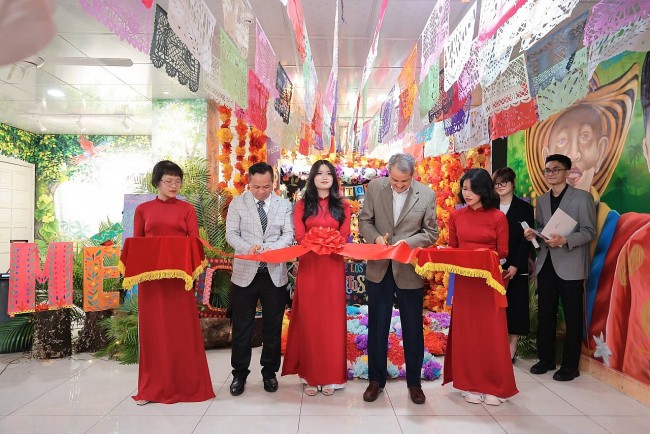 Inauguration of Mexican Cultural Exhibition Space on Día de Muertos