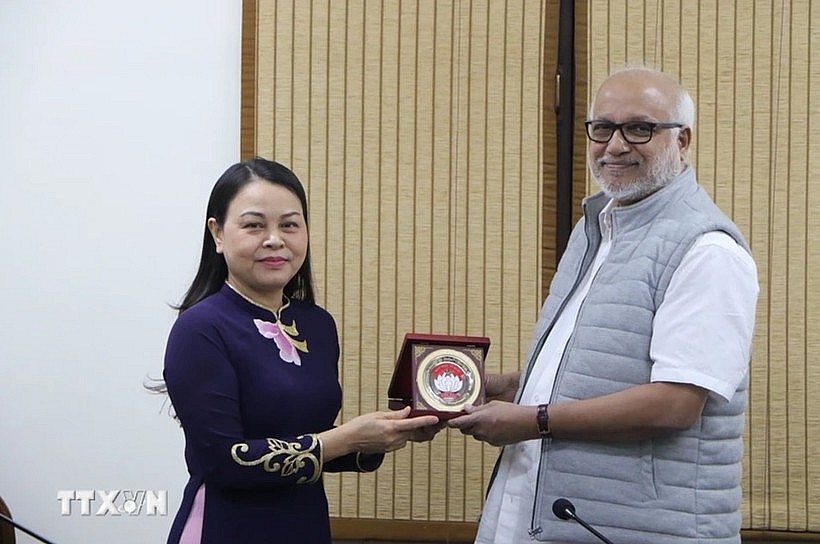 General Secretary of the VFF Central Committee Nguyen Thi Thu Ha and head of the Communist Party of India (Marxist)’s committee for external affairs Mariam Alexander Baby (Photo: VNA)