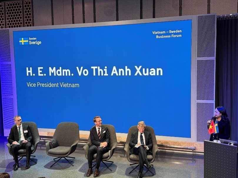 Vietnam-Sweden Business Forum Held in Stockholm