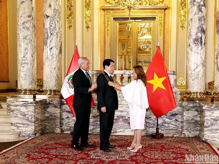 President Luong Cuong Honored with “The Sun of Peru” Order